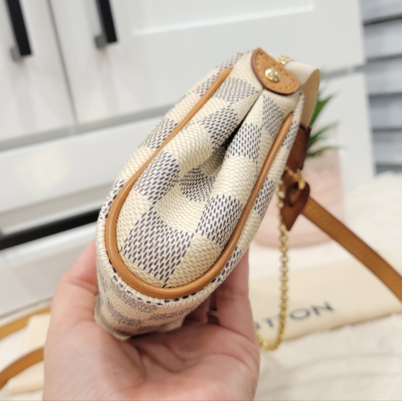 💕DISCONTINUED Very Rare Louis Vuitton EVA Crossbody/ Belt Bag Damier AZUR - Picture 13 of 15